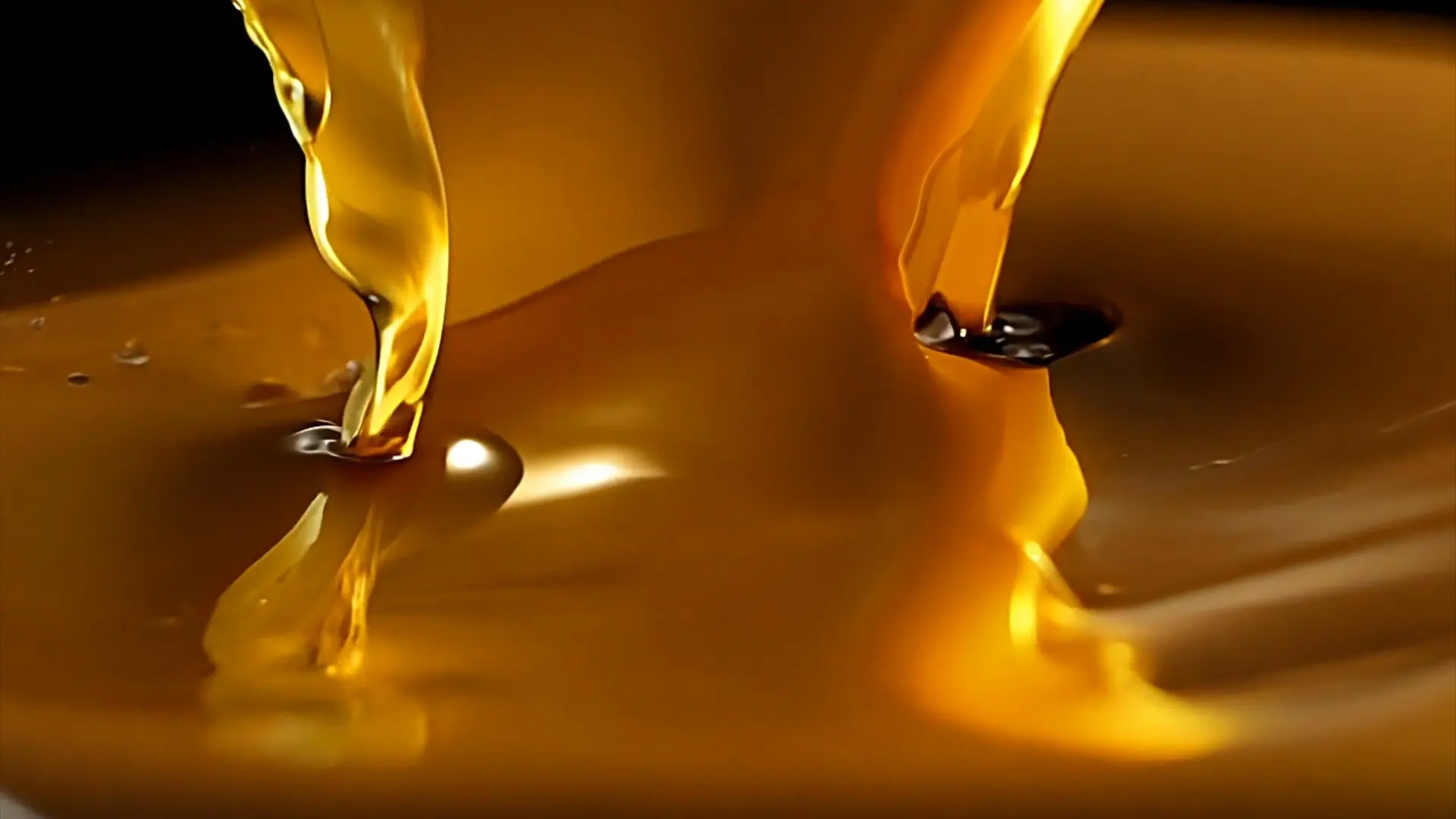 Luxurious Golden Liquid Pour Stock Video Background